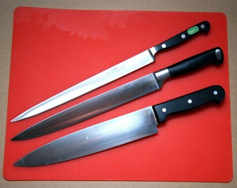 длинные кухонные ножи