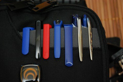ручки в кармане EDC-сумки