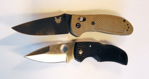 551GriptilianBlackSandVsNativeS30V Benchmade Griptilian против Spyderco Native