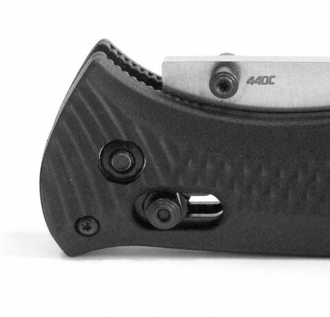 axis-lock-at-Benchmade-522-dscf1858 прорезь и штифт аксиса на ноже Benchmade BM522