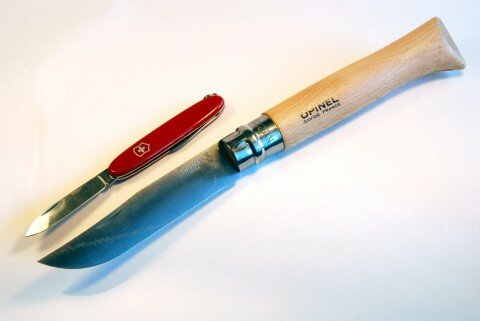 Opinel12inox-and-VictorinoxExcelsior перочинный нож Викторинокс и французский Опинель номер 12
