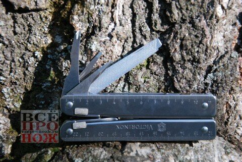 VictorinoxSwissToolXdsc_0379 напильник, шило, отвертки