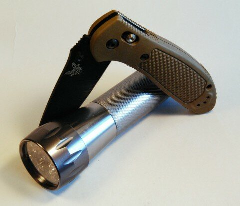 Fonar-i-Nozh-20110117-dsc_0634 фонарь и нож