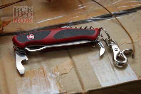 Wenger_RangerGrip_79_DSC_0632 открывалки и нештатный карабин