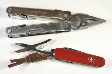 Супертулу недостает ножниц